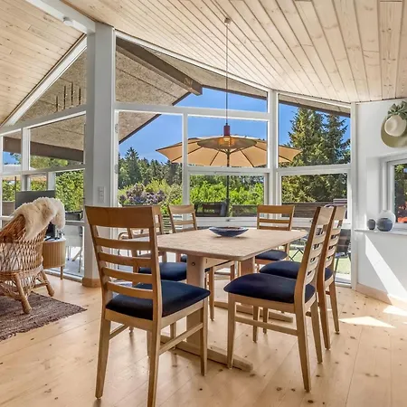 Svenne - 600m From The Sea By Interhome Ferienhaus Stege