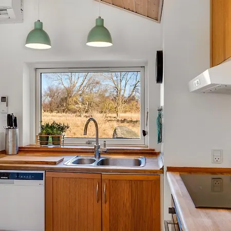 Nyaraló Svenne - 600m From The Sea By Interhome